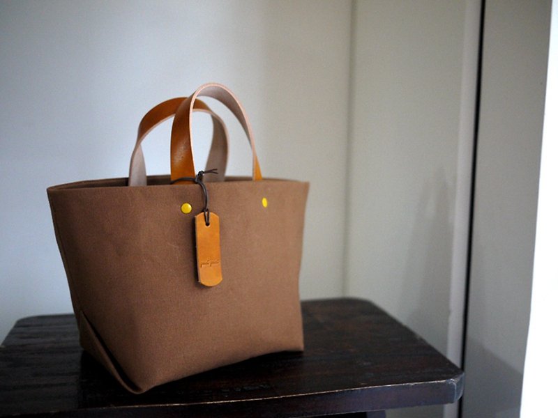 Leather Handle Bag (Small) -  Tea brown - กระเป๋าถือ - วัสดุอื่นๆ สีนำ้ตาล