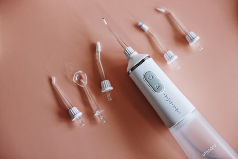 Oral health care combination-unicare USB rechargeable portable high-efficiency electric dental rinser + professional nozzle set - เครื่องใช้ไฟฟ้าขนาดเล็กอื่นๆ - วัสดุอื่นๆ ขาว