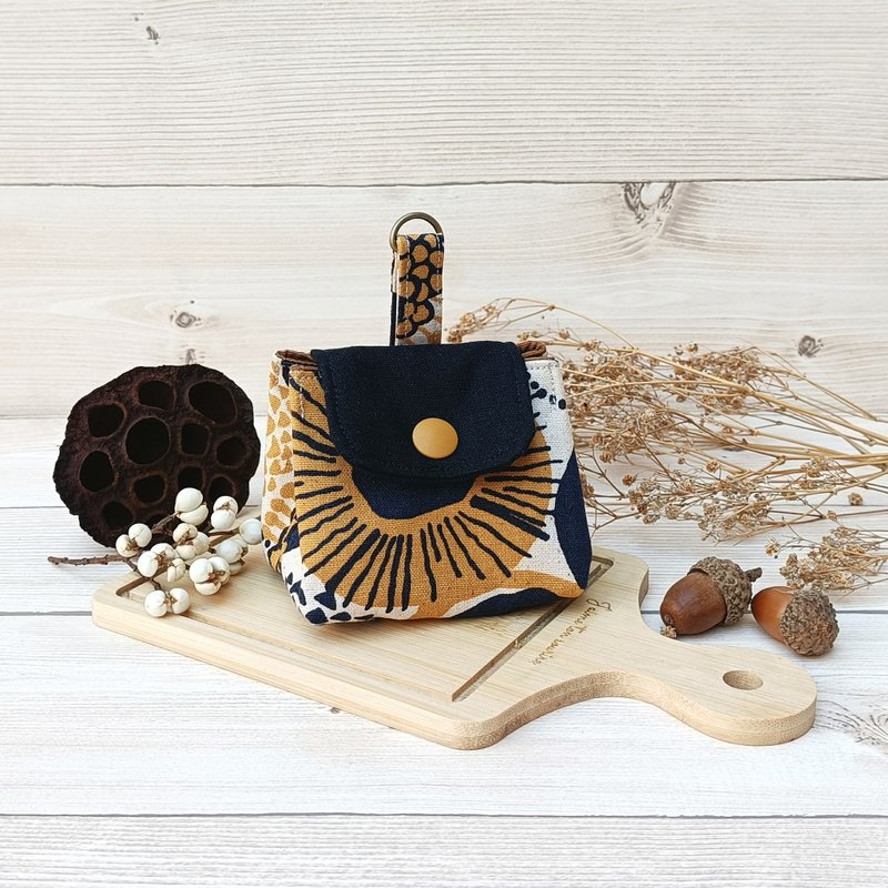 【零錢包】奶嘴袋 / 平安符袋 / 櫻粟花 - 平安符袋 - 棉．麻 橘色