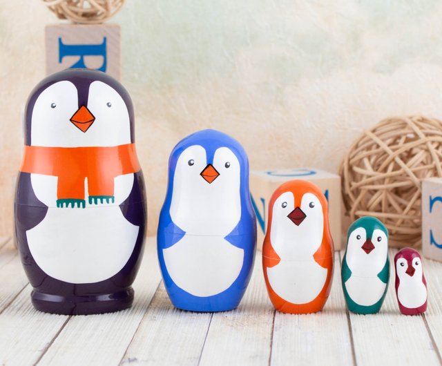 Penguin cheap nesting dolls