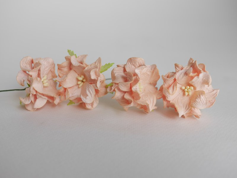 Paper Flower, DIY handmade supplies, 25 pieces gardenia flowers, peach color. - 其他 - 紙 橘色