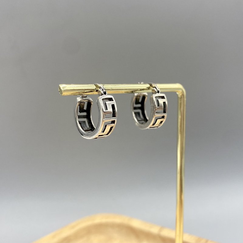 925 Sterling Silver Hoop Earrings, Meander Greek Small Hoop Earrings - 耳環/耳夾 - 純銀 銀色