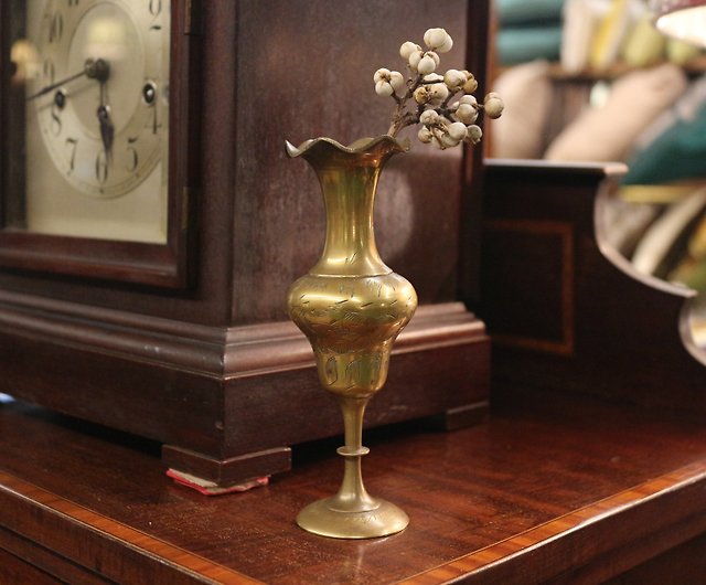 古い英国の手作り真鍮波状エッジ花瓶 - ショップ English Antique