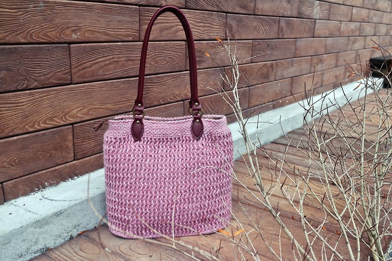 手作-藕粉-手編織溫暖-手編織羊毛毛線肩背包 - 側背包/斜孭袋 - 羊毛 粉紅色