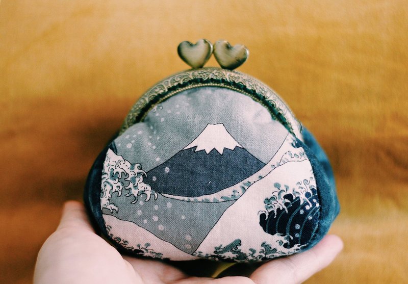 【Gi LAI】*総手縫い*パンプキンがまぐち神奈川サーフの富士山/ギフトボックス付 - コインケース・小銭入れ - コットン・麻 ブルー