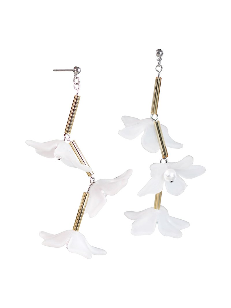 THE VINE Remix / Pearl Trio - Earrings & Clip-ons - Other Materials White
