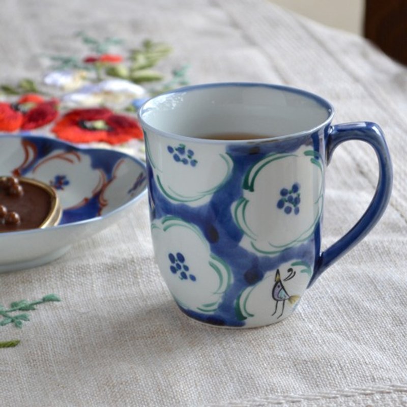 Somenishiki Floral and Elegant Bird Ceramic Mug - Mugs - Pottery Blue