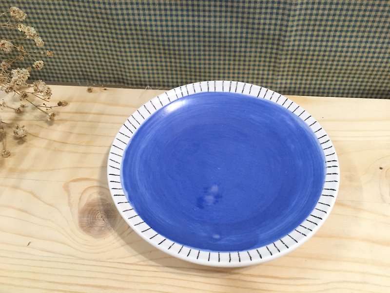 Small pottery plate - dark blue - จานเล็ก - ดินเผา สีน้ำเงิน