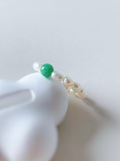 ice of Jadeite 天然淡水珍珠配天然緬甸翡翠A玉圓珠戒指