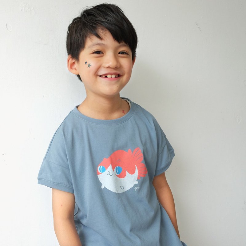 キッズティシャ金魚ニャー/キッズコットンTシャツフォググレーブルー-ニュートラルバージョン - トップス・Tシャツ - コットン・麻 ブルー
