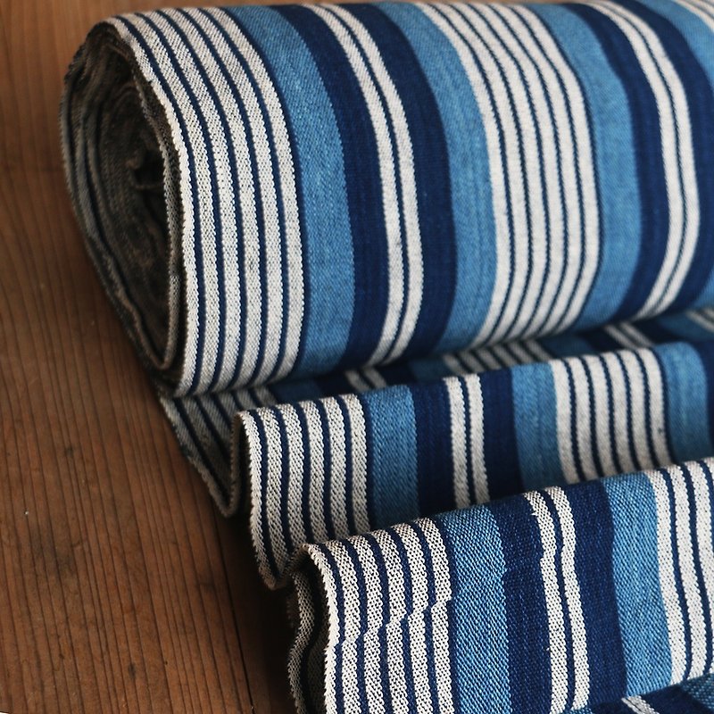Yishanren | Guizhou Dong ethnic group grass blue dyeing handmade cloth plant dyeing tea mat color woven retro fabric width 45cm - เย็บปัก/ถักทอ/ใยขนแกะ - ผ้าฝ้าย/ผ้าลินิน 