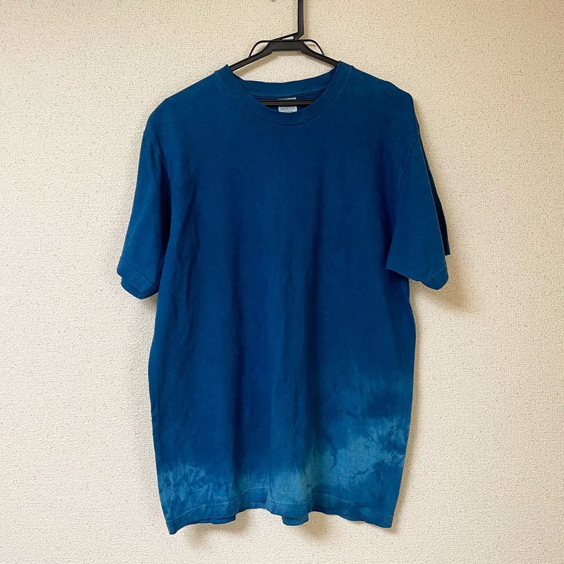 Japanese-Indigo dyed T-shirt, size L - เสื้อยืดผู้หญิง - ผ้าฝ้าย/ผ้าลินิน สีน้ำเงิน