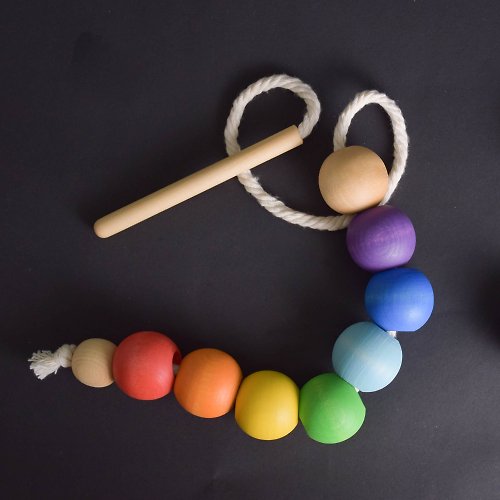 Wooden Educational Toy Montessori Wood Lacing Baby Toy Rainbow Balls