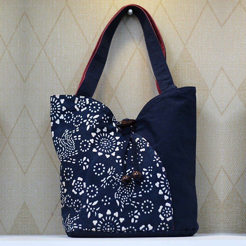 紺色藍染日式花紋側背包 ❖ 獨家手工縫製包 ❖ - 側背包/斜背包 - 棉．麻 藍色