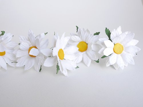 makemefrompaper Paper Flower, 25 pieces DIY small daisy flower size 6.00 cm., white color