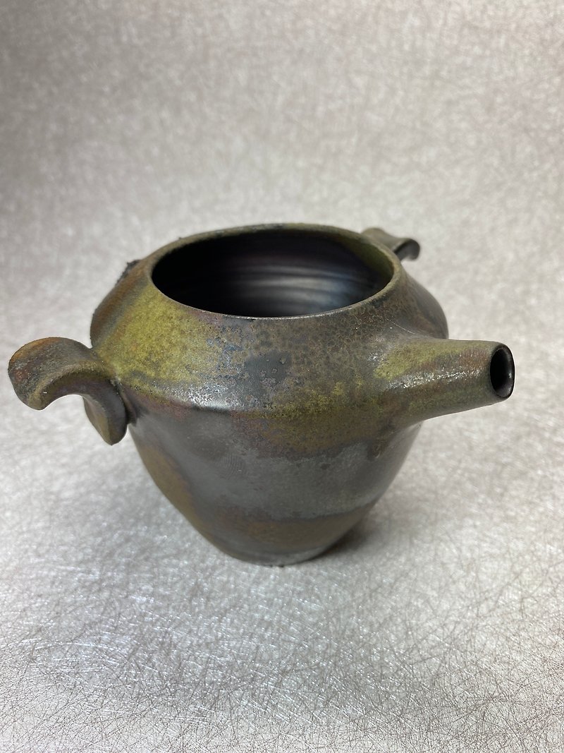 薪×八重耳茶海 - 花瓶・植木鉢 - 陶器 
