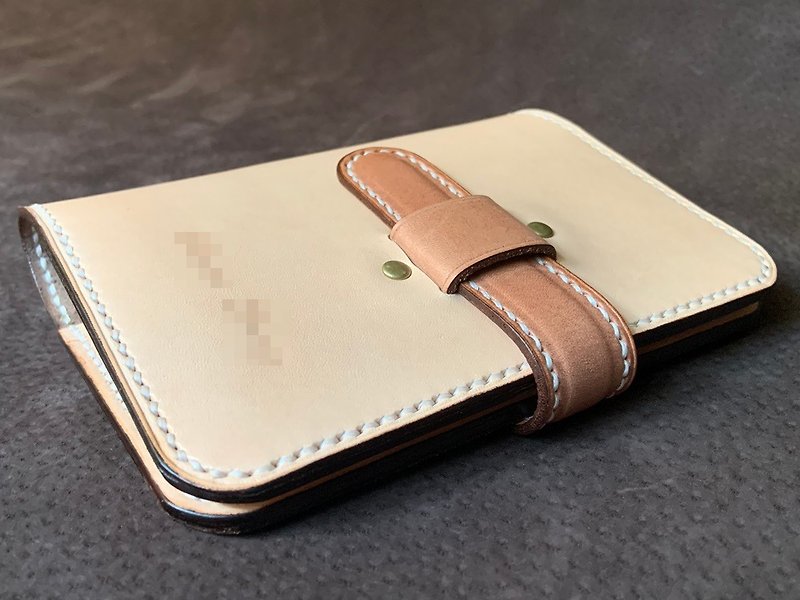 Vegetable tanned cowhide two-color plug-in handmade passport leather case for overseas travel with customized color printing - ที่เก็บพาสปอร์ต - หนังแท้ หลากหลายสี