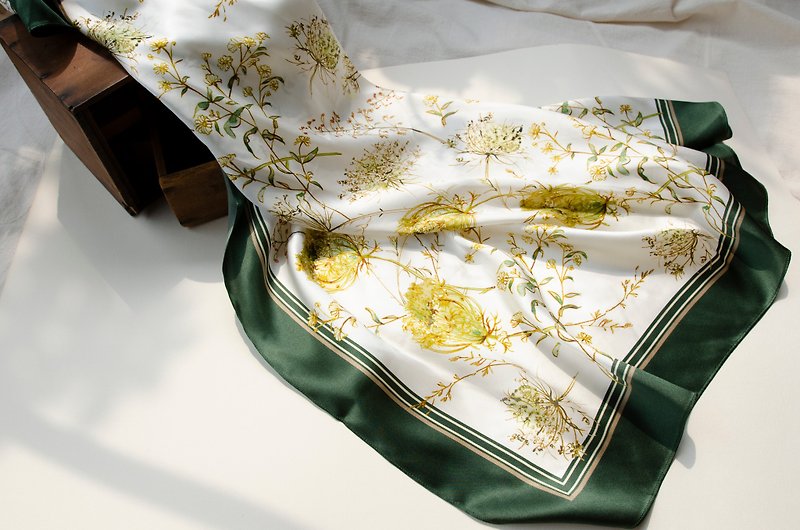 Queen Annes lace wild radish silk scarf - ผ้าพันคอ - ผ้าไหม 