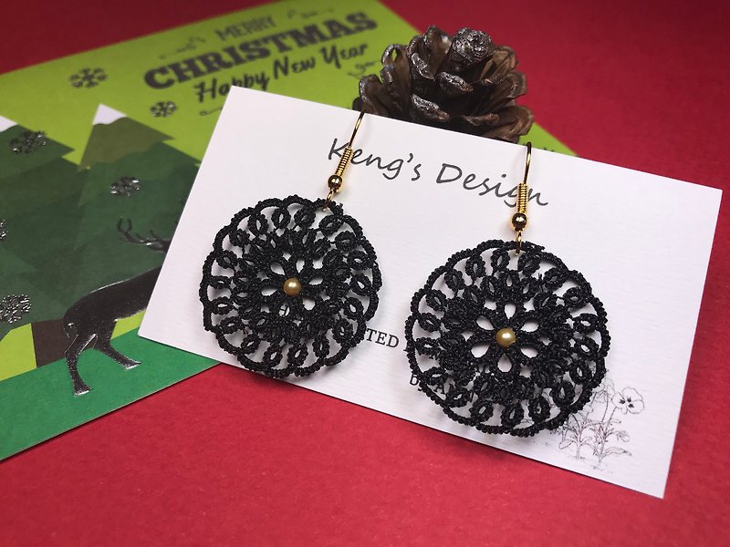 Dreamcatcher earrings (black color) / tatted lac / gift / Swarovski - Earrings & Clip-ons - Polyester Black