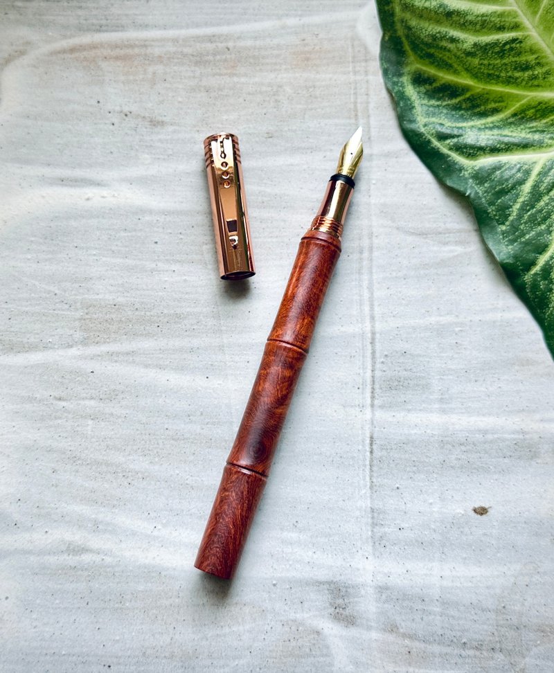 Semi-capped fountain pen made of Burmese rosewood material - ปากกาหมึกซึม - ไม้ 