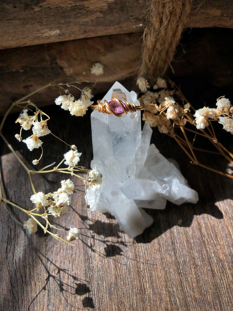 【森魔】紫水晶戒指/進口鍍色藝術銅線編織礦石/可客製化 - 戒指 - 半寶石 紫色