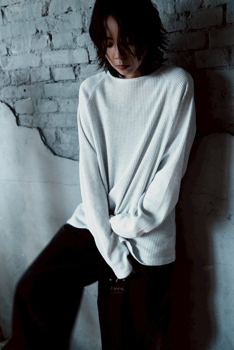 大拇勾華夫格長袖上衣 - 2色 - 灰 - 女上衣/長袖上衣 - 棉．麻 灰色