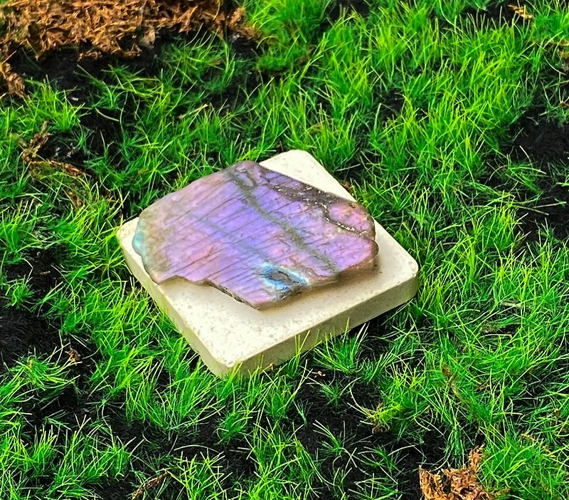 能量擺飾-精選天然幾何紫色拉長石 財運水晶 快速出貨 - 裝飾/擺設  - 水晶 紫色