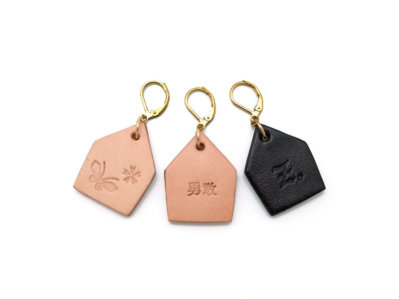 Leather Earring (12 colors / engraving service / Two) - ต่างหู - หนังแท้ สีกากี