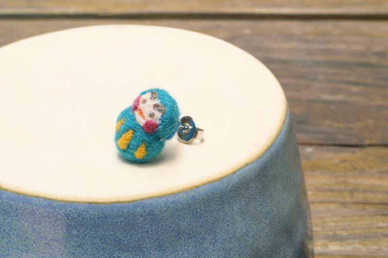 [Upside down tumbler] blue tumbler wool felt earrings (one) - Earrings & Clip-ons - Wool Blue