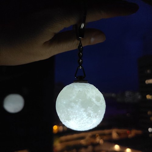 Levimoon創意星球系列 【月亮代表我的心】迷你月球LED亮光鑰匙圈