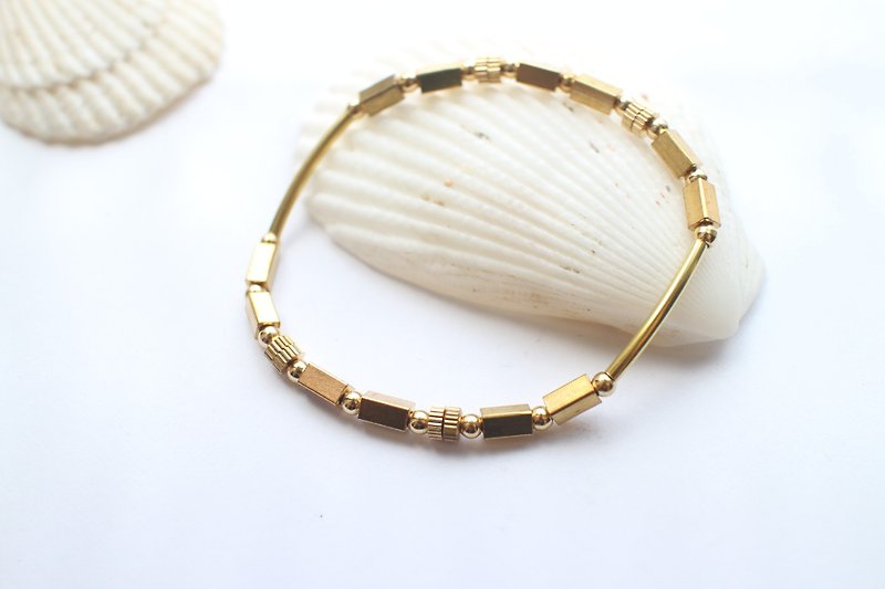 Stylish-Brass handmade bracelet - Necklaces - Other Metals Gold