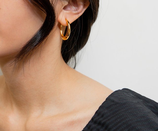 フープイヤリングイエローメッキ 22K フープイヤリング (ミディアム