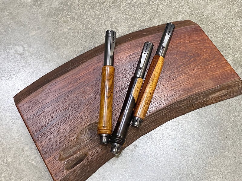 [Customized] fountain pen/handmade wooden pen/swivel cap type/name engraving - Fountain Pens - Wood Multicolor