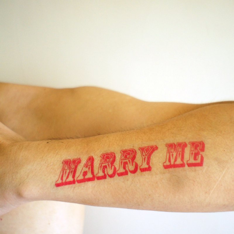 Marriage Proposal / MARRY ME / Tattoo Sticker Pink - ของวางตกแต่ง - กระดาษ สึชมพู
