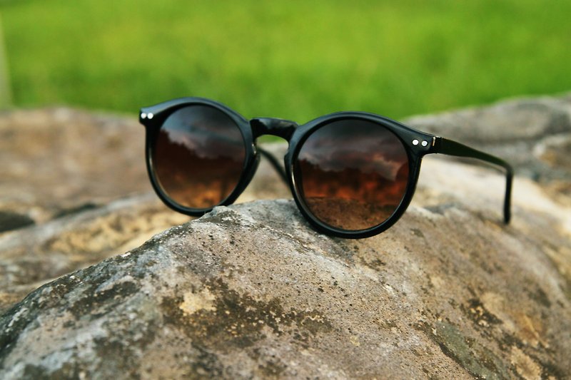 2is AngusA2 太陽眼鏡│黑色框│咖啡色鏡片│復古墨鏡