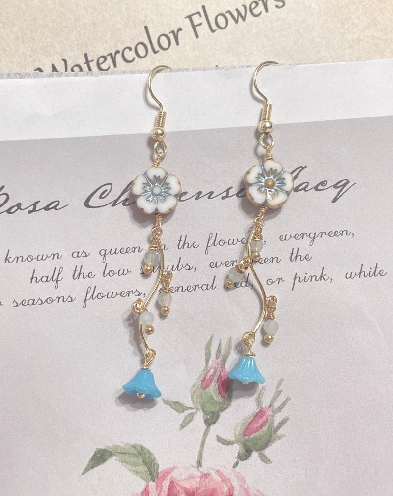 Imported Czech beads with blue bellflower and aquamarine faceted crystal beads/14K color-preserving crystal earrings - ต่างหู - โลหะ 