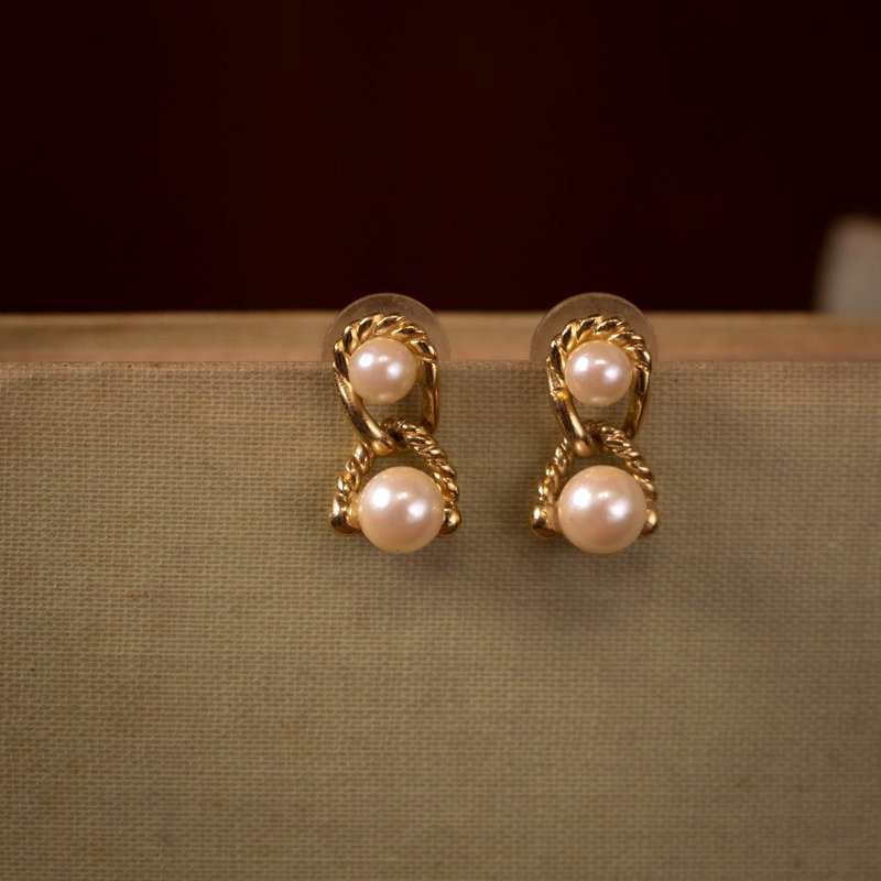 美國Richelieu品牌古董 麻花小鎖鏈垂墜鑲珍珠 鍍金耳針 - 耳環/耳夾/耳骨夾 - 其他金屬 金色