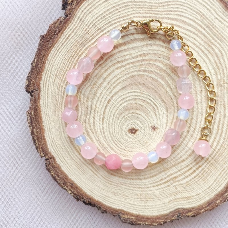 | Rose quartz mineral bracelet | Rose quartz, watermelon crystal, Stone | - สร้อยข้อมือ - เครื่องประดับพลอย สึชมพู