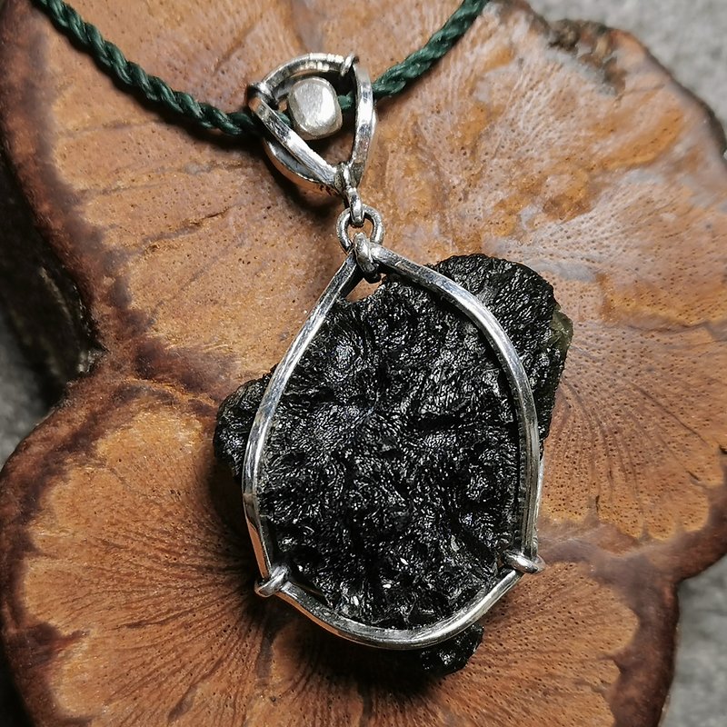 Natural Czech meteorite - sterling silver braided design pendant/with waterproof Wax wire necklace/adjustable length - Necklaces - Semi-Precious Stones Green