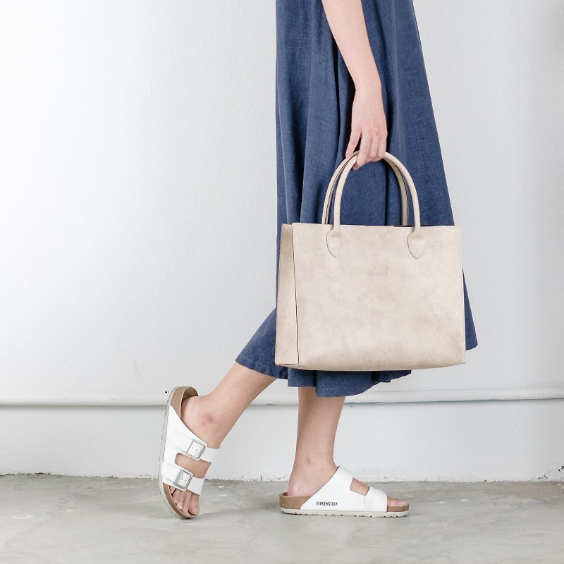 Artificial Leather Tote Bag (Ivory) - 手袋/手提袋 - 人造皮革 白色