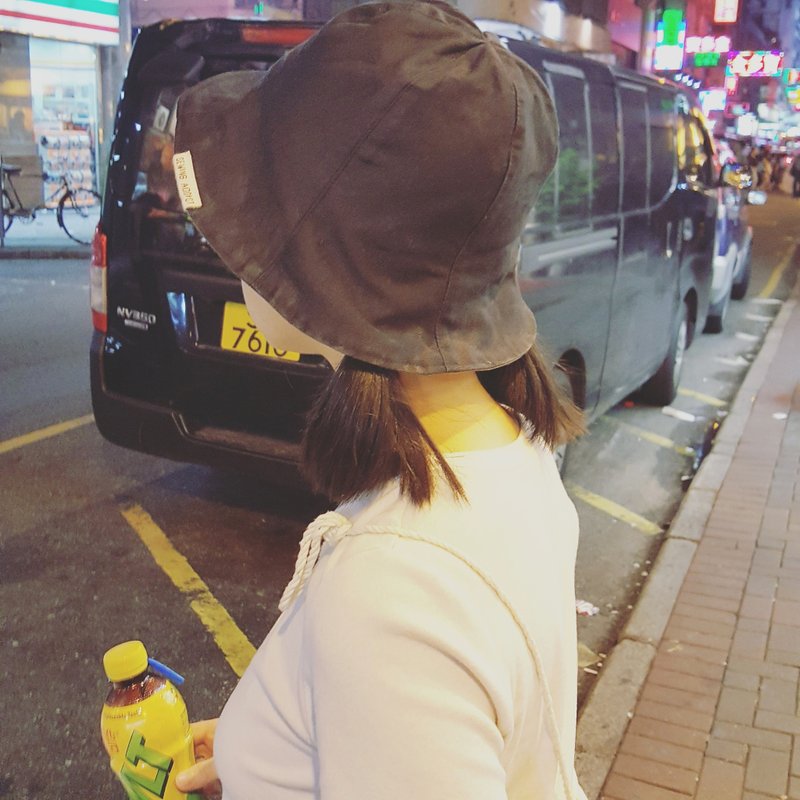 簡約黑色 x 軍綠色 手工帽子 雙面漁夫帽 - 帽子 - 其他材質 黑色