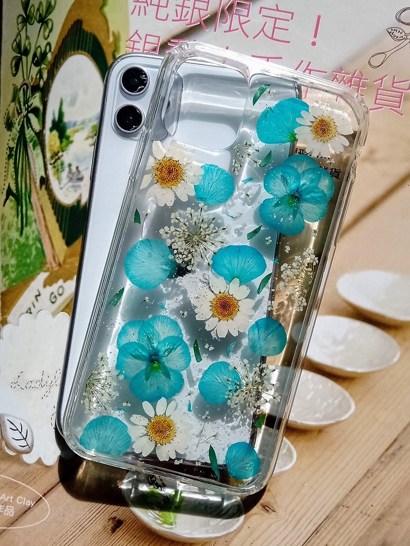 Pressed flowers phone case, iPhone XS, iPhone 12, Blue color - Phone Cases - Plastic Multicolor
