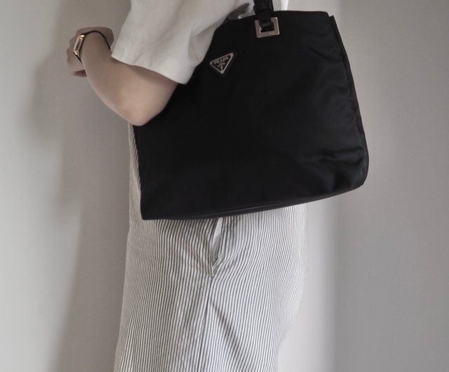 PRADA プラダ ナイロン トートバッグ トライアングルロゴ ブラック