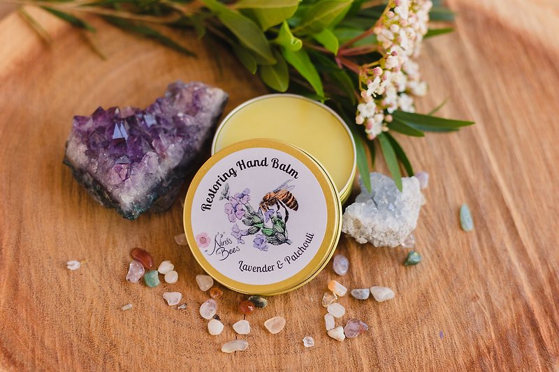 All Natural Restoring Beeswax Hand Balm with Lavender and Patchouli - บำรุงเล็บ - วัสดุอีโค 