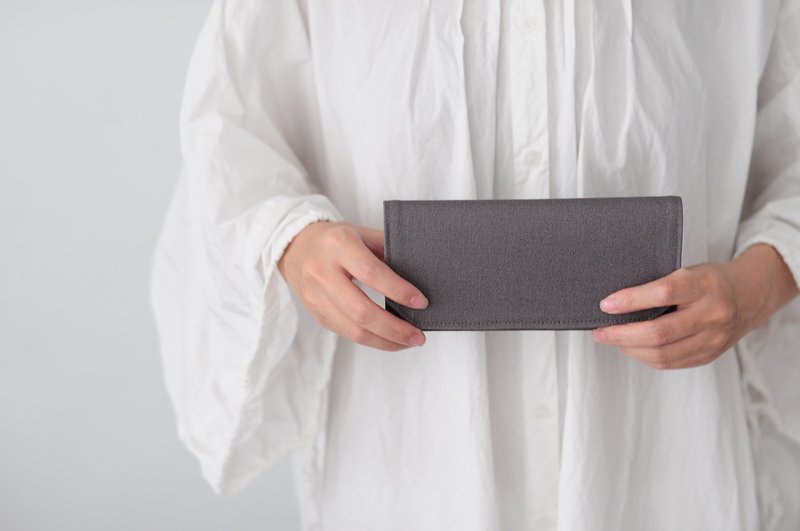 gray Canvas Wallet with Washable Paper, Lightweight, Eco-friendly Material - กระเป๋าคลัทช์ - กระดาษ สีเทา