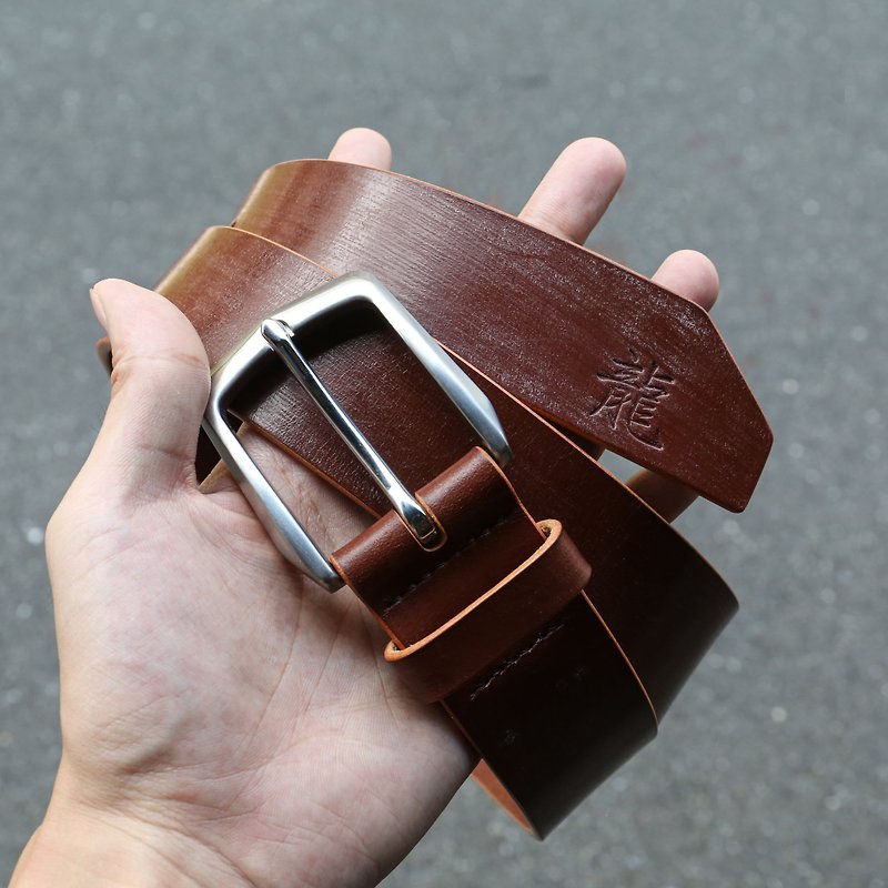[Customized gifts] [Japanese buckle belt, belt] British horse bridle leather tailor-made MISTER - เข็มขัด - หนังแท้ หลากหลายสี