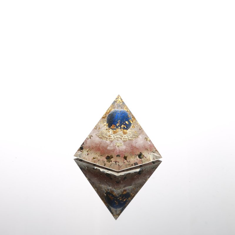 [Valentine&#39;s Day Gift Box] Gold Foil Lapis Lazuli Ball - Light and Translucent Aogang Pyramid - Peach Blossom Love Luck