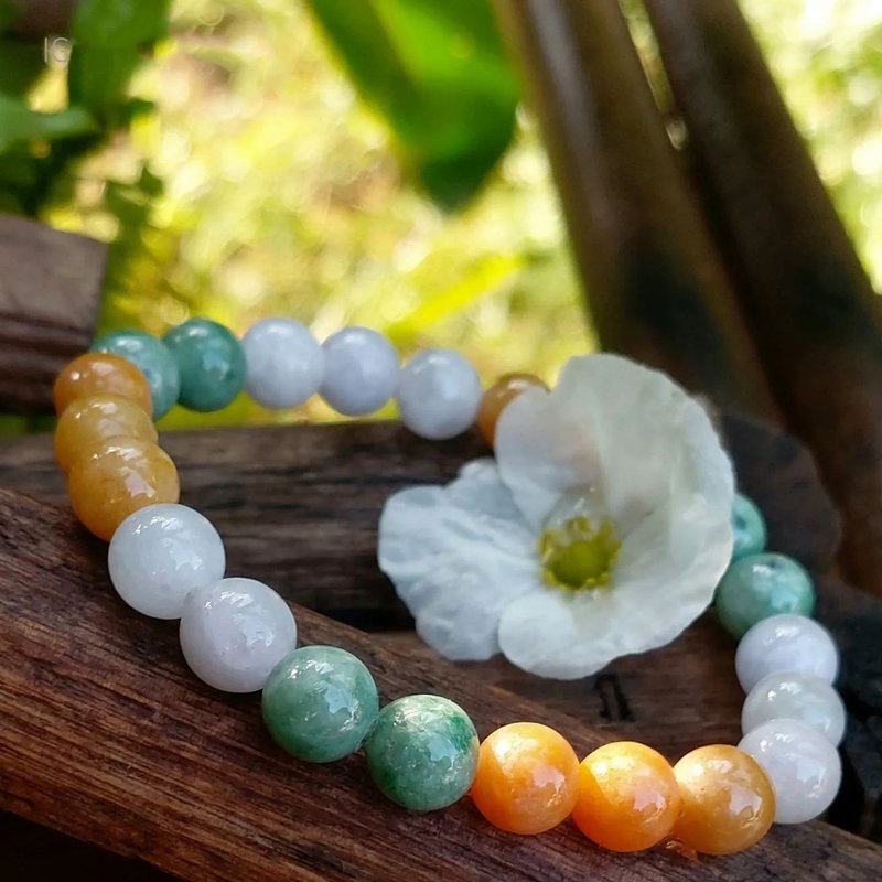 Myanmar Jade Bracelet White Green Honey Beautiful Bracelet Beads Size 8.3-8.5 mm - 手鍊/手環 - 玉石 多色