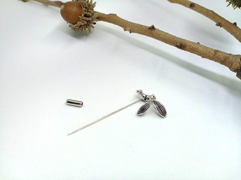 Yunzhu series bamboo and leaves/brooch/choose one from left or right side (dyed black) - เข็มกลัด - เงินแท้ 