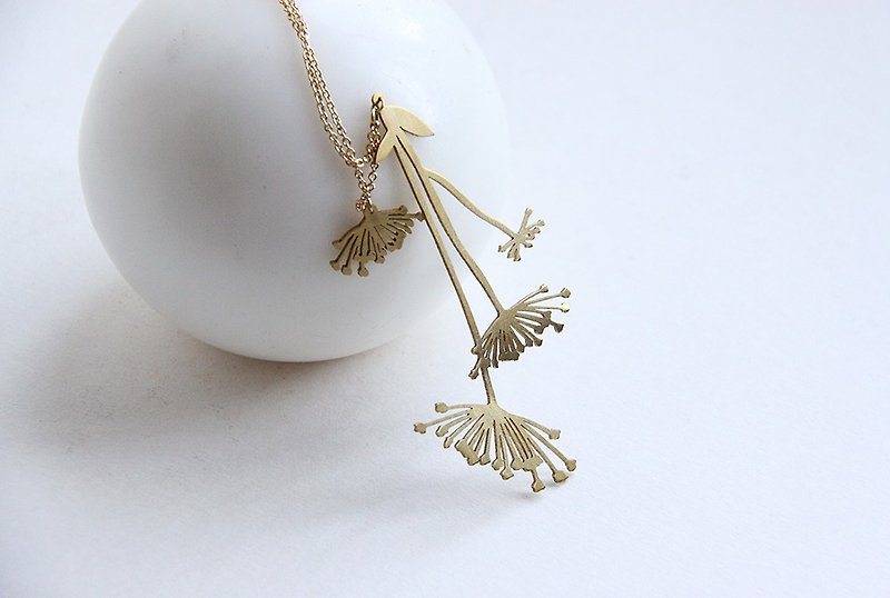Flower Pollen Graphic Illustration Necklace - Handcraft Jewelry - 項鍊 - 其他金屬 金色